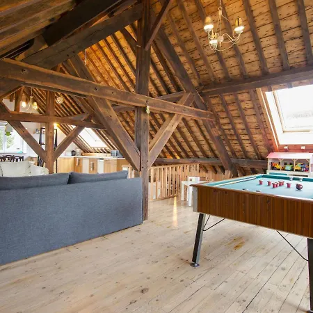 Elegant In With Terrace Διαμέρισμα Houyet